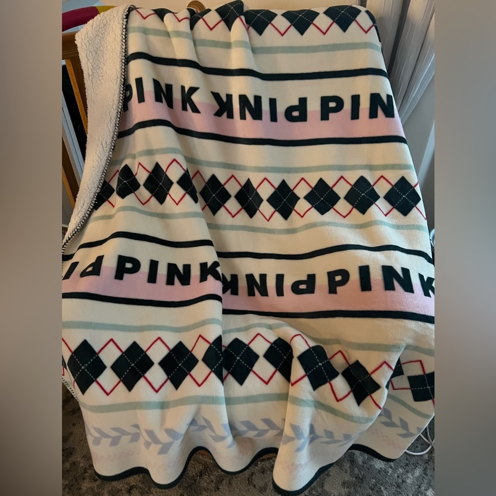 Pink Victoria’s Secret Logo Cozy Plush Blanket Holiday 2024